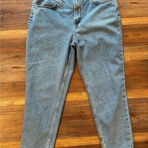 H&M Divided Mom Jeans Light Wash High Rise Tapered Leg Women’s Size 10